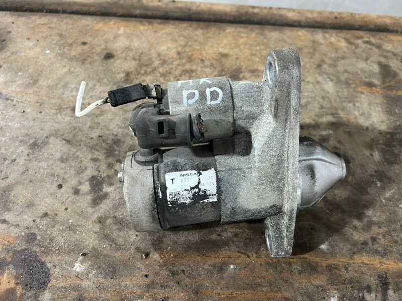 фотография nissan-serena-starter-4 2