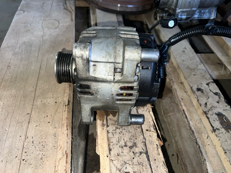 фотография citroen-c-crosser-generator-1 6