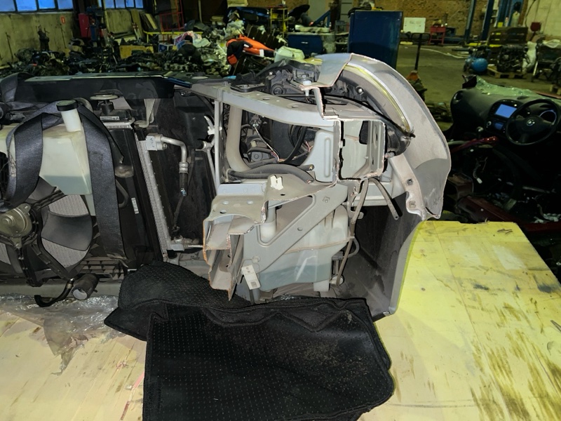 фотография nissan-tiida-nose-cut-1 6
