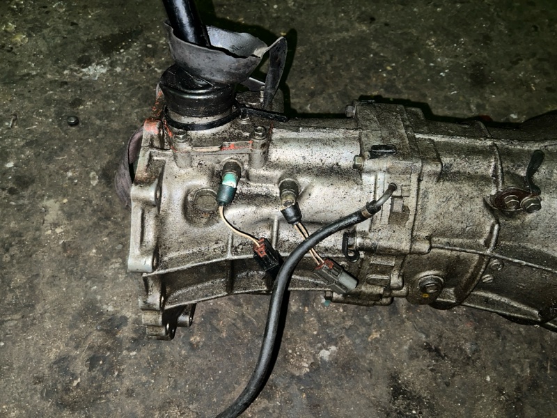 фотография nissan-pathfinder-mkpp-1 3